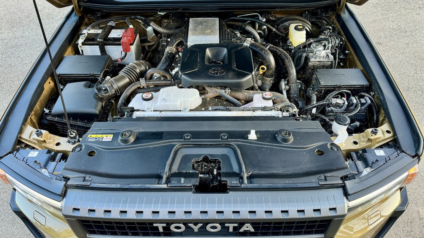 Der 2,8 Liter große Diesel mit 204 PS ist an eine Achtgang-Automatik gekoppelt.