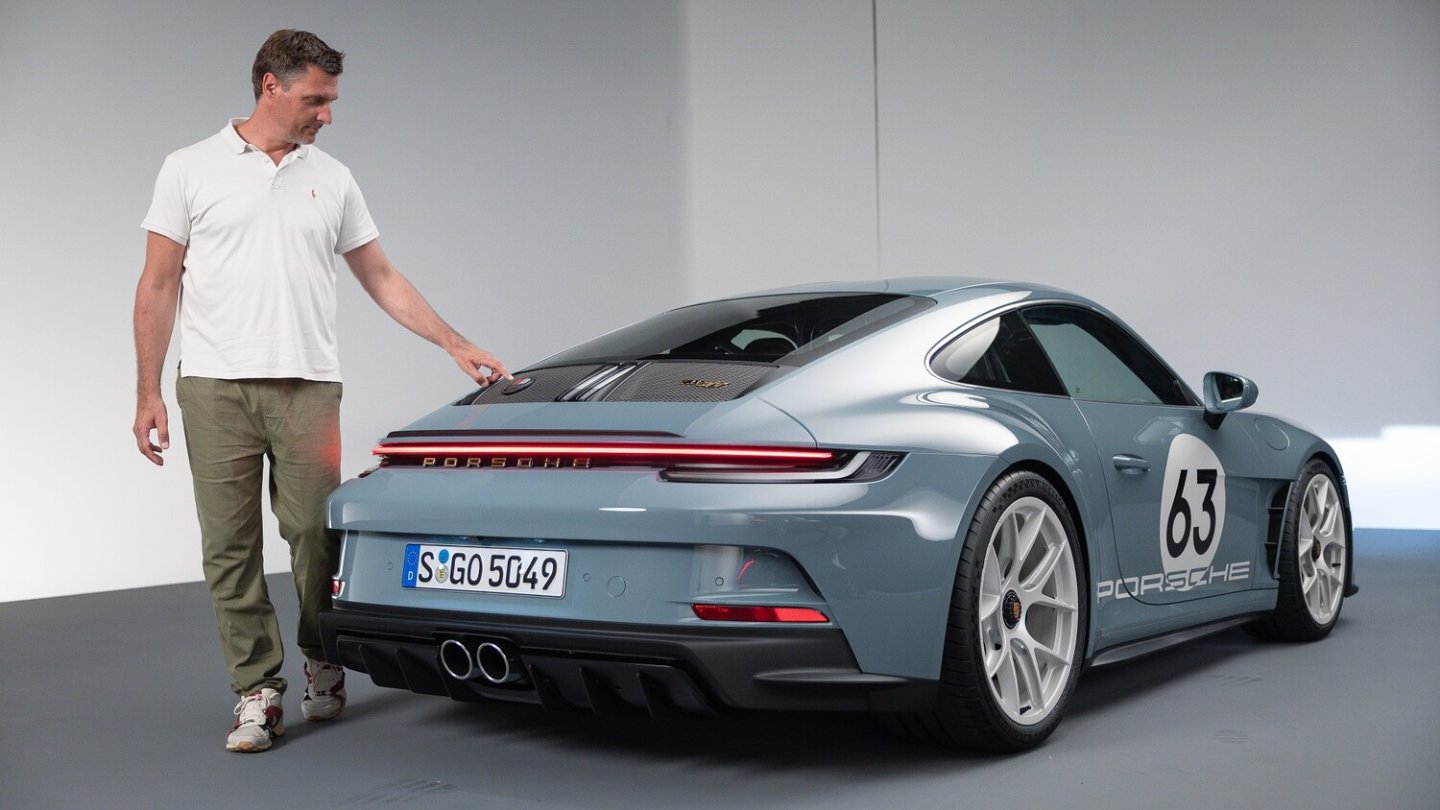 Spezielle Farbe, Starnummern und goldener Schriftzug beim Heritage Design Paket.