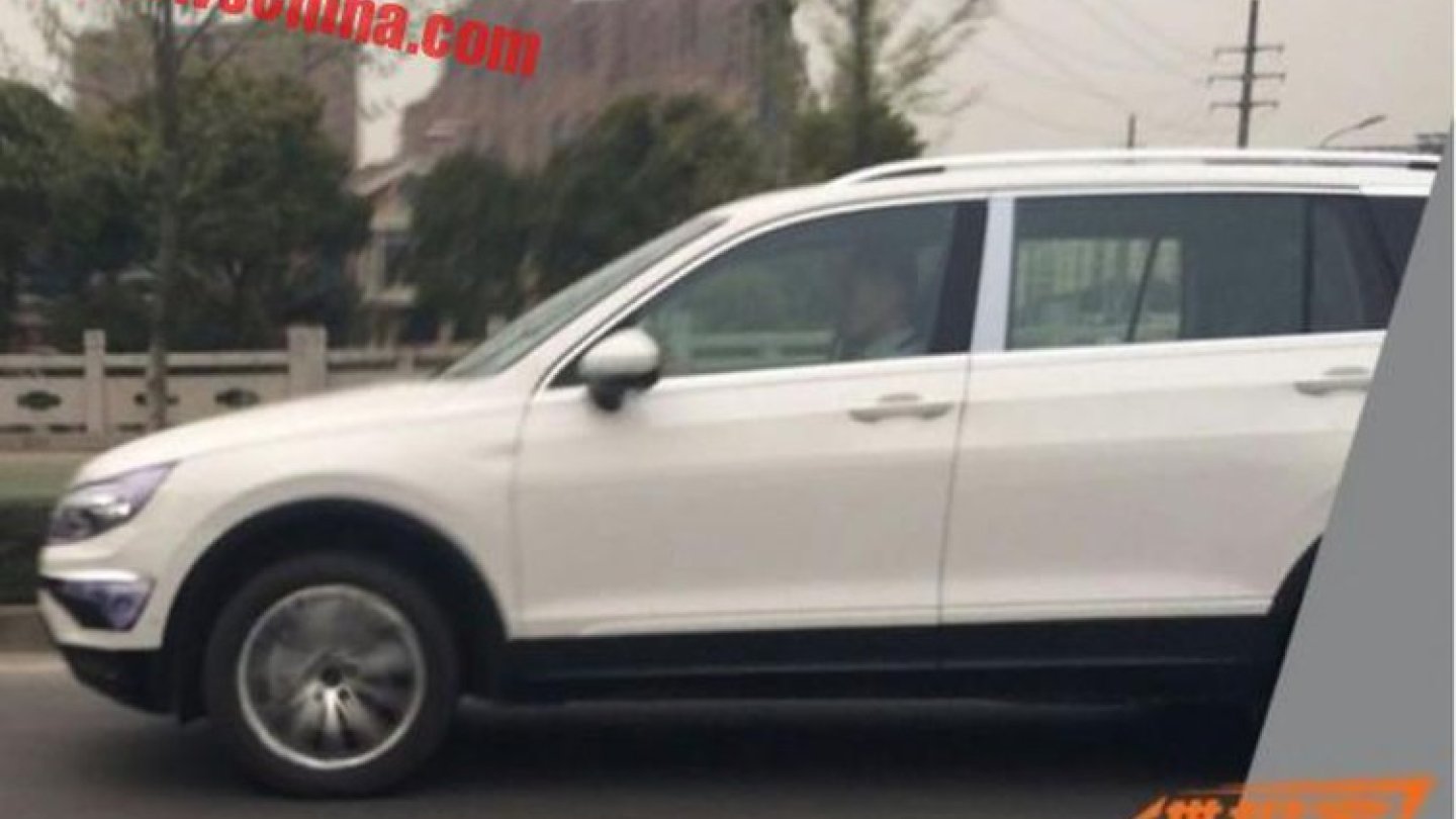 Die hinteren Türen sind sehr lang, was viel Beinraum verspricht.