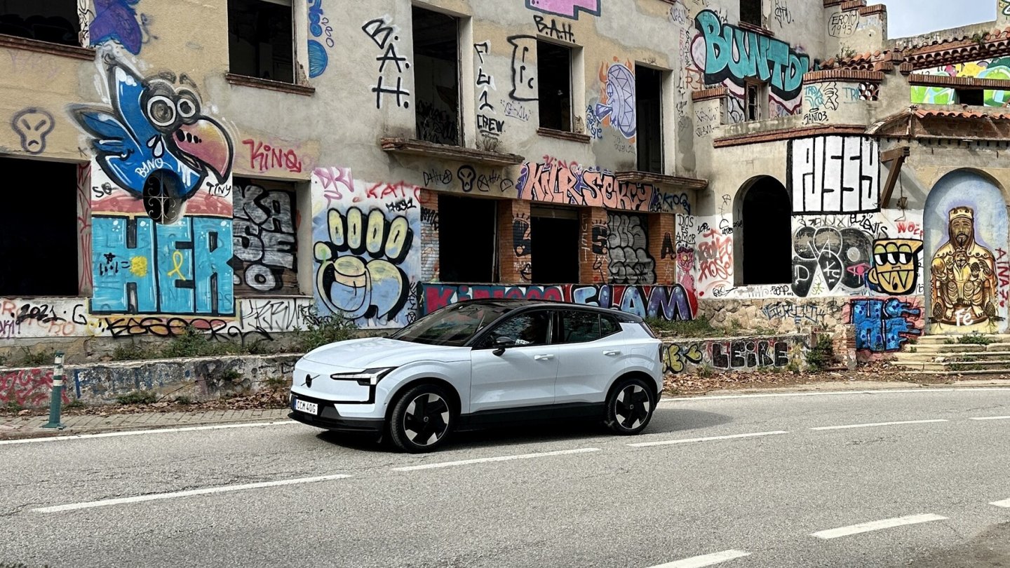 Der kompakte EX30 ist der meistverkaufte Elektro-Volvo in Deutschland.