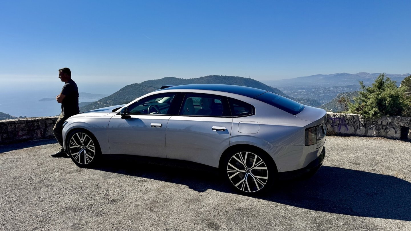 Der Volvo ES90 bringt ein frisches Konzept ins Segment der großen Elektro-Limousinen.