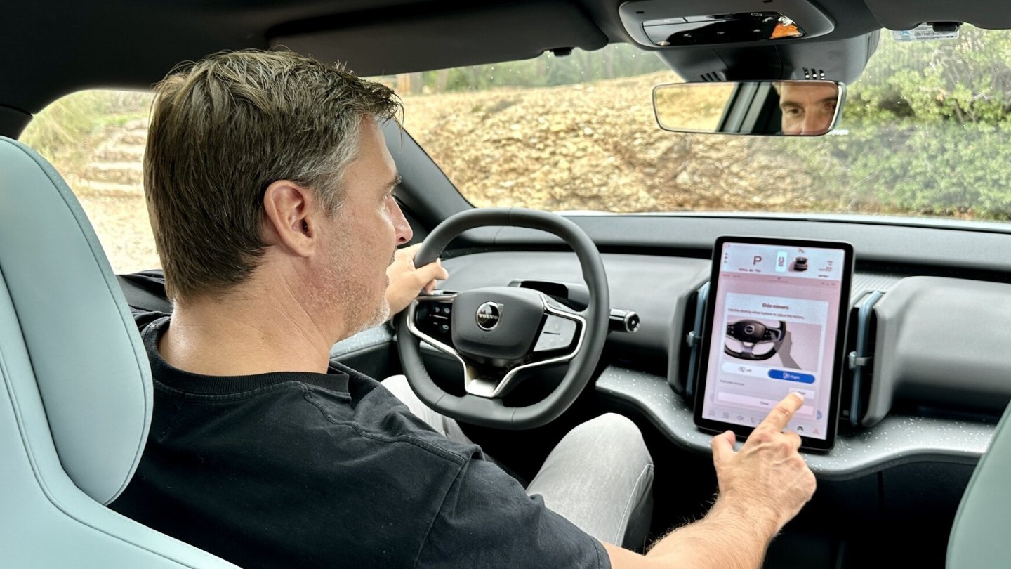 Neben dem Betriebssystem liefert Google auch die Navigation und den Sprachassistenten.