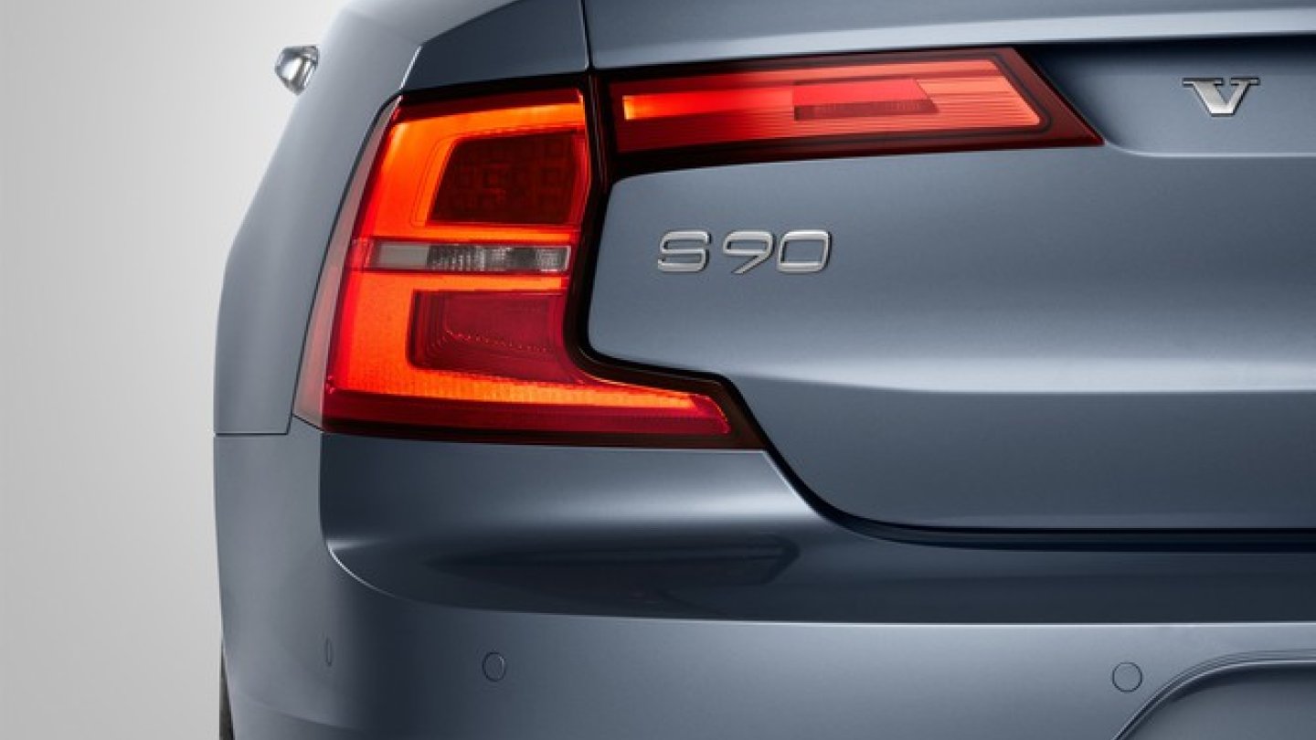 Erstmal der halbe Hintern