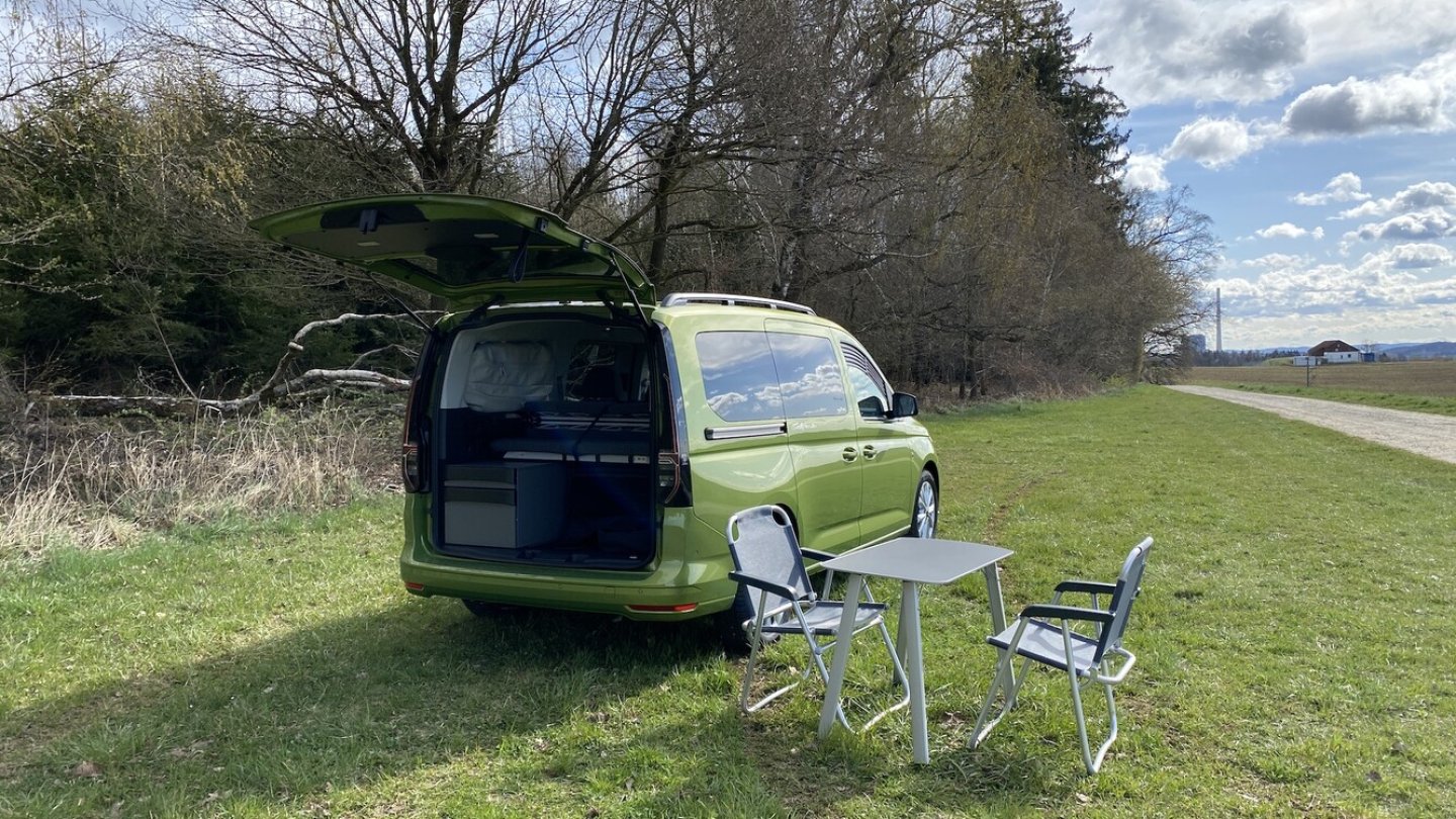 Format und Ausstattung machen den VW Caddy Maxi California zum guten Alltagsbegleiter mit Freizeitwert.