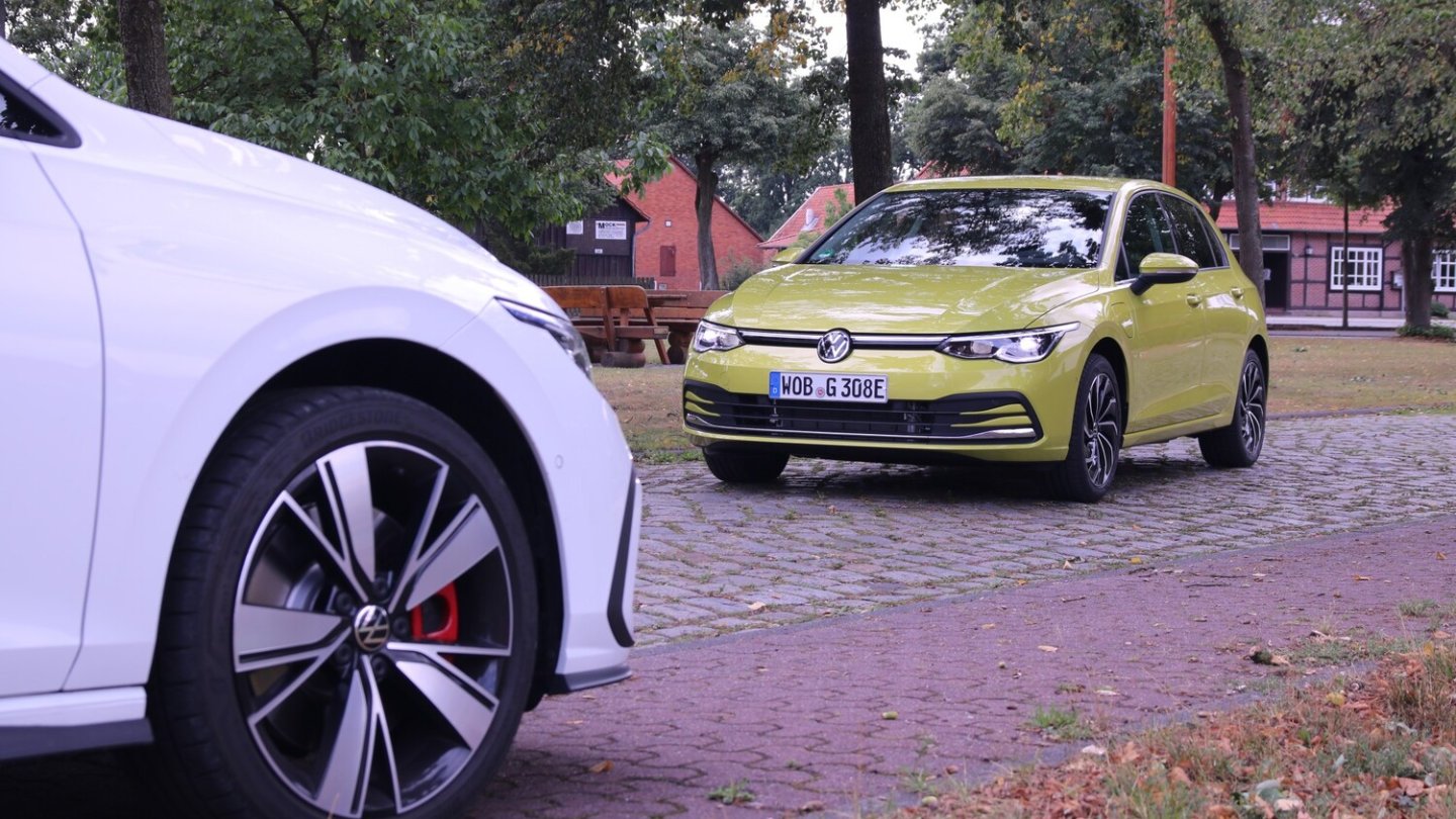 Der VW Golf GTE hat 245 PS, der eHybrid 204 PS Systemleistung.