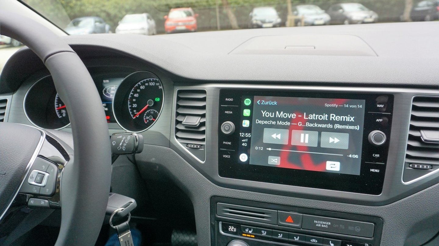 Das Discover Media -Navi hat weiterhin Drehregler.