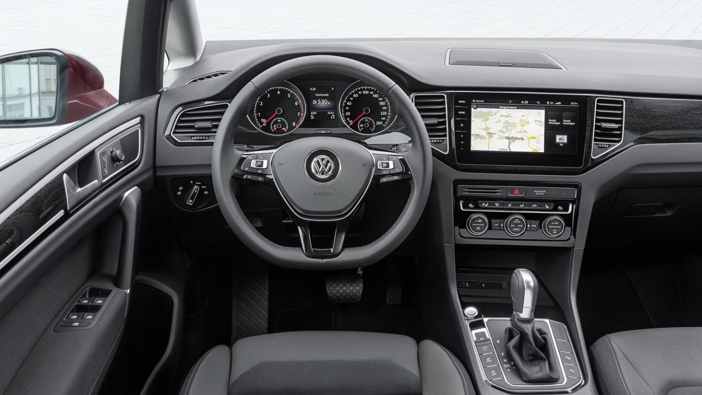 Das neue Infotainment kommt auch in den Golf Sportsvan.