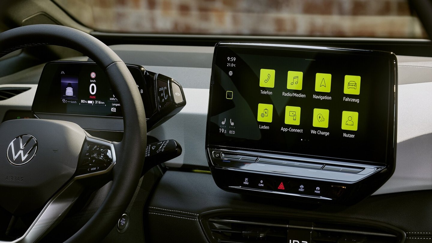 Einige Funktionen wie z.B. das Navigationssystem sollen sich künftig auch im Abo nutzen lassen. Preise dafür sind noch nicht bekannt.