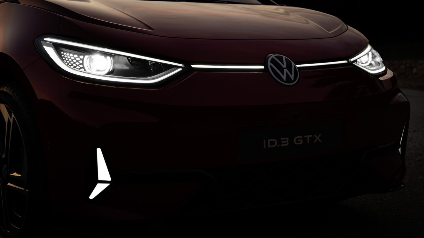 Die Tagfahrlicht-Dreiecke sind künftig ein GTX-typisches Designmerkmal.