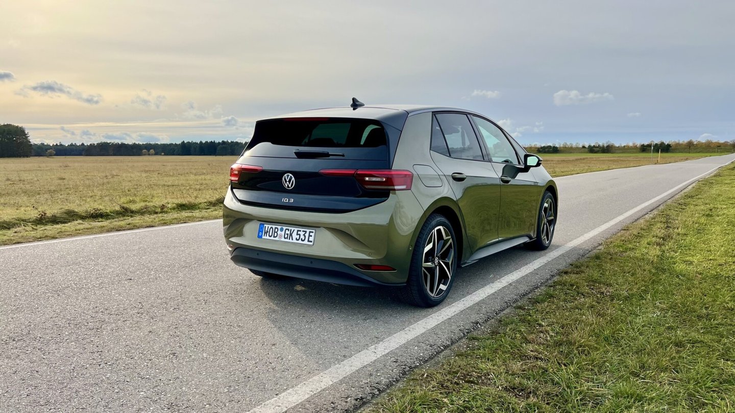 Das Fahrwerk mit adaptiver Dämpferregelung ist Teil eines Optionspakets.