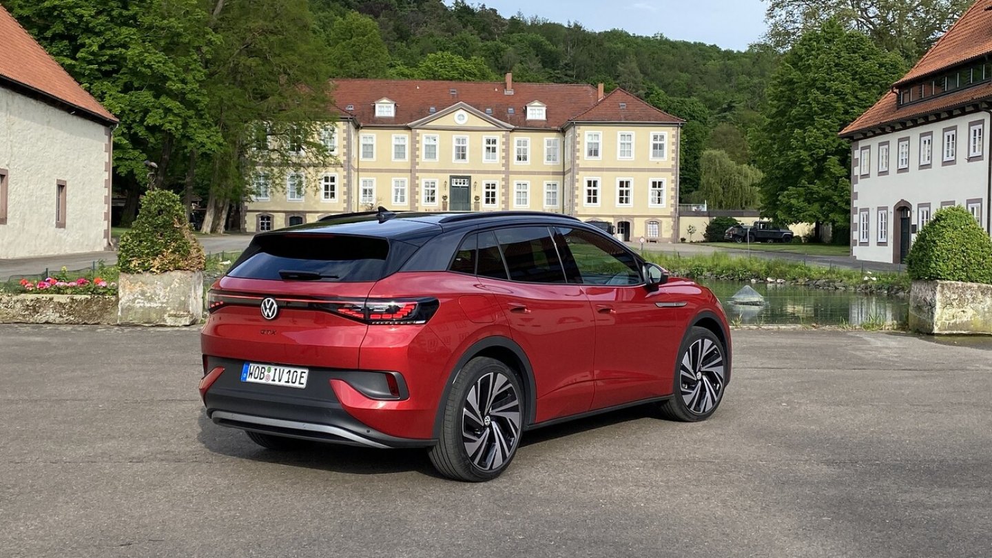 300 Kilometer Reichweite sollten im Alltag machbar sein.