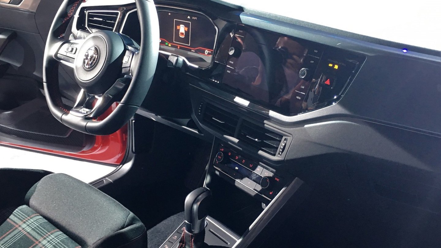 Das Cockpit des VW Polo GTI.
