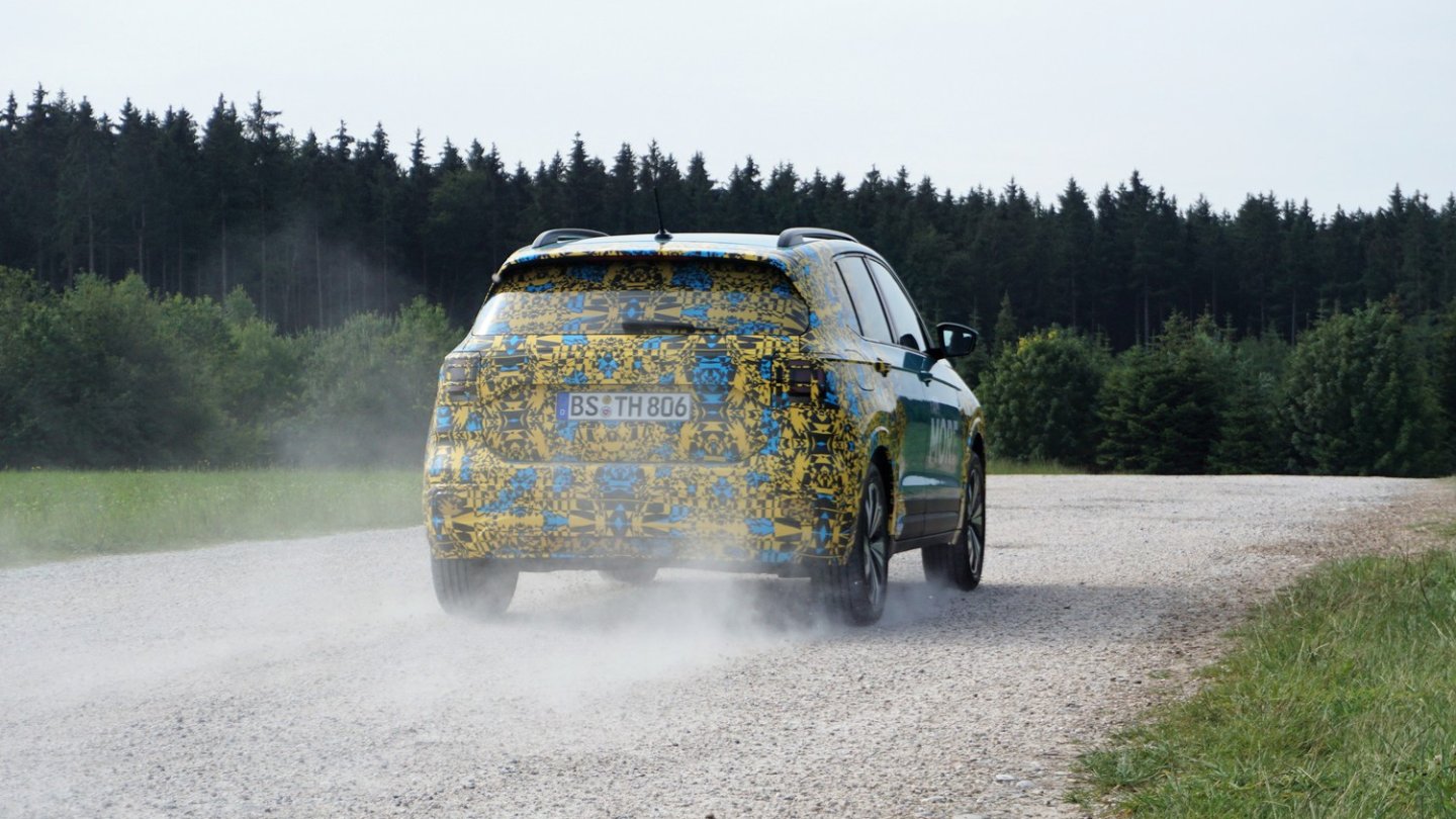 Nein, es kommt kein Wortwitz mit Staub aufwirbeln.