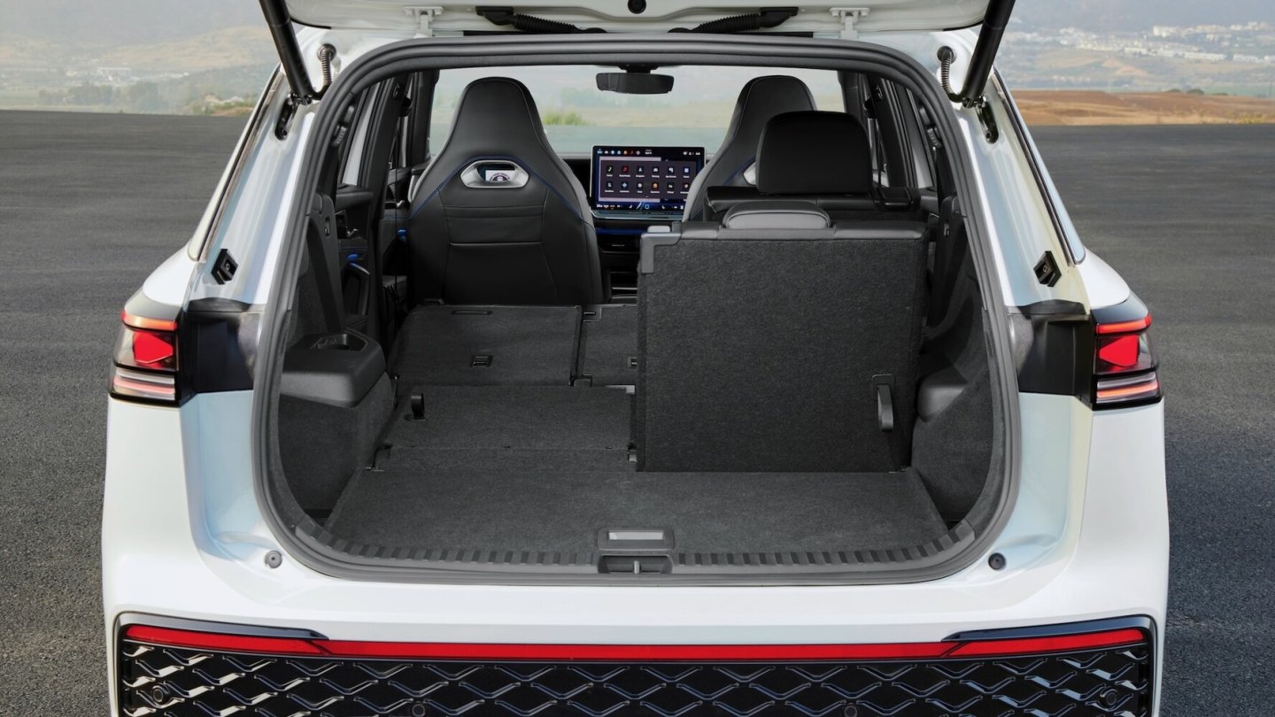 Alle Sitzlehnen im Fond lassen sich umklappen.