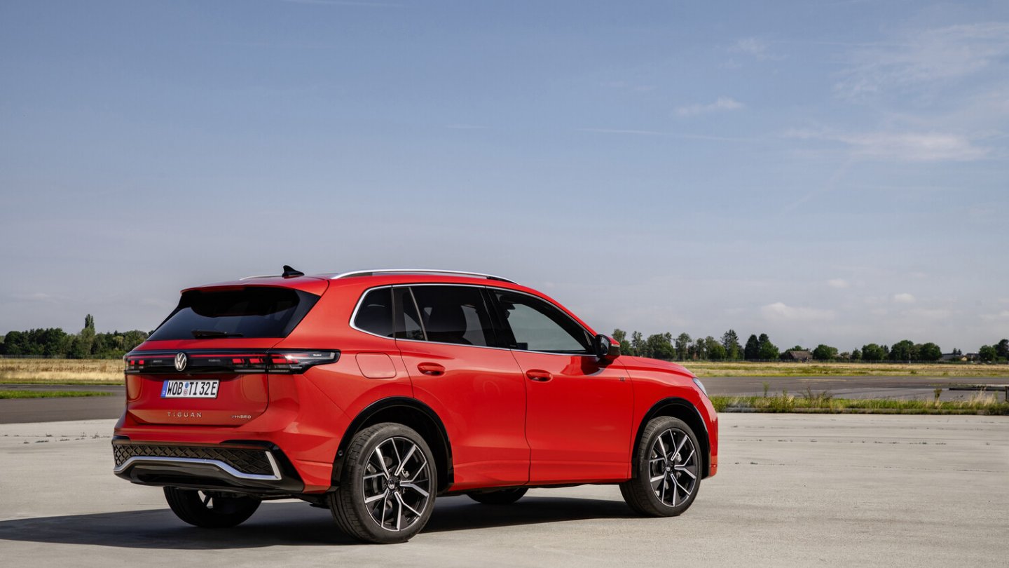 Der Akku der eHybride wächst auf eine Speicherkapazität von 19,7 kWh.