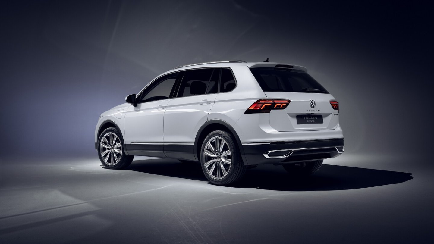 Neu im Programm ist der VW Tiguan eHybrid.