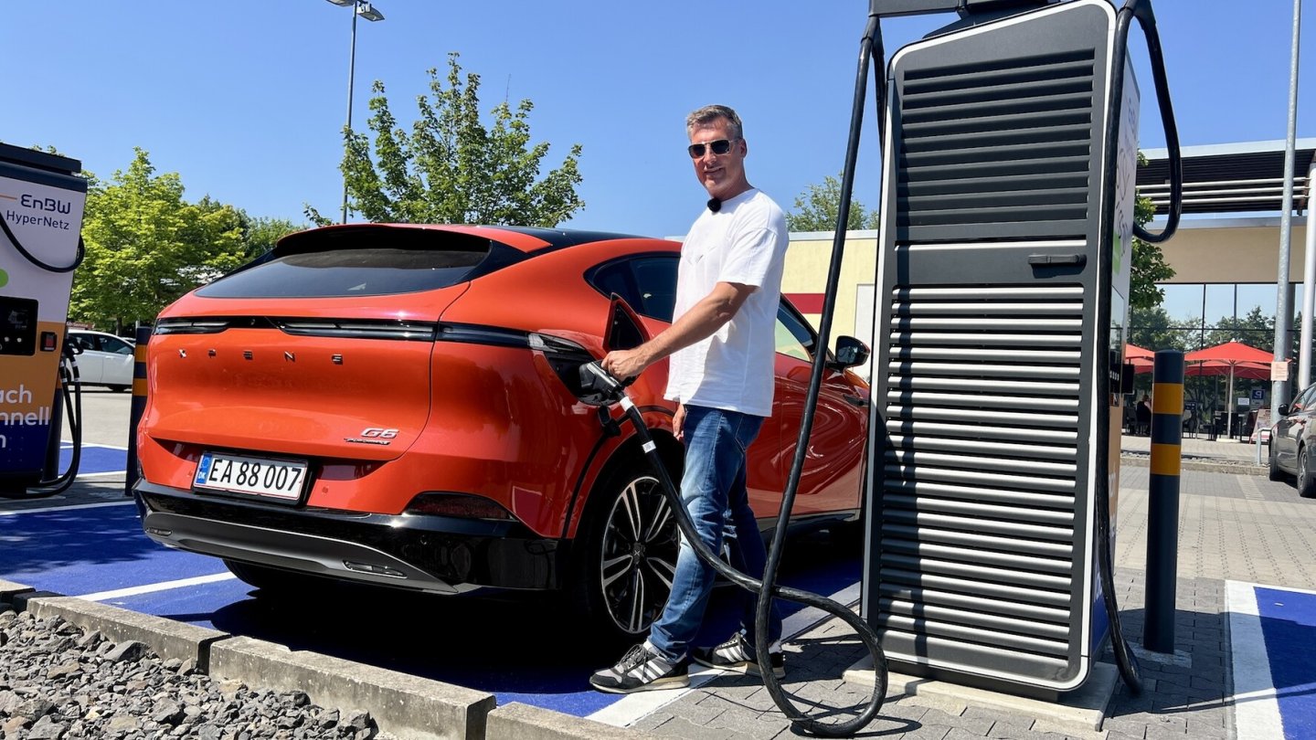 Ladestopp - der Xpeng G6 profitiert von seiner 800-Volt-Technologie.