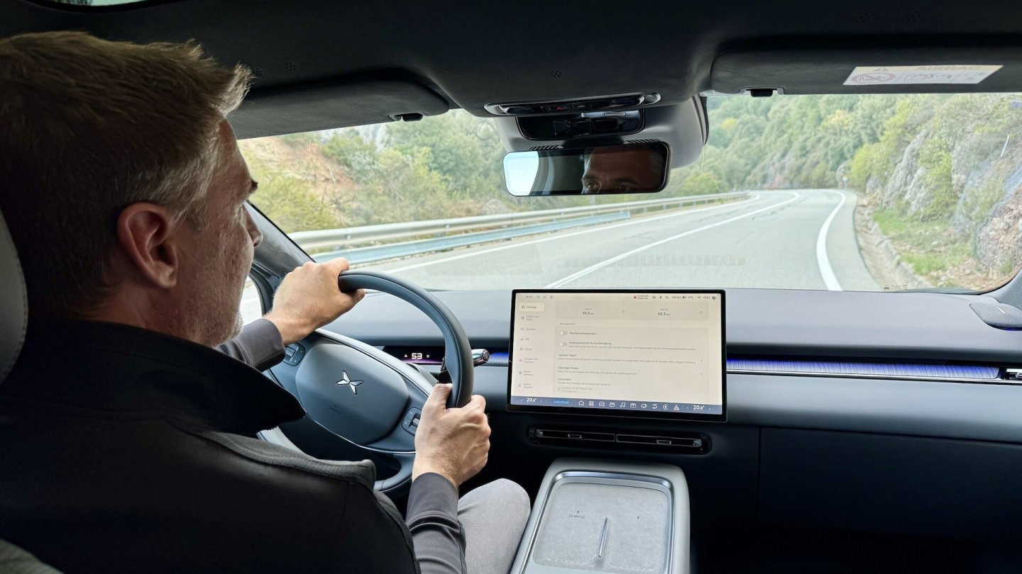 Wir konnten in Spanien erste Erfahrungen mit der neuen Elektro-Limousine sammeln.
